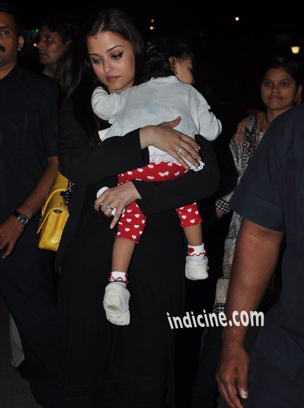 Aishwarya Rai with daughter Aaradhya