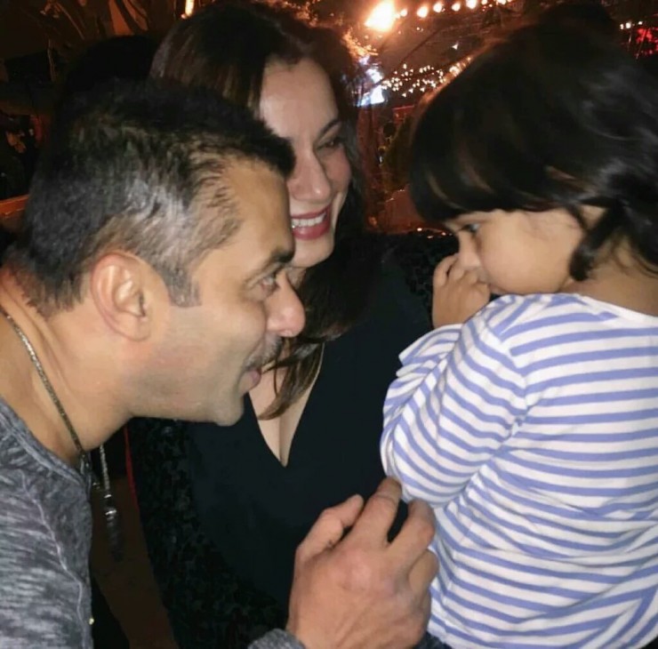 Salman Khan playing with Neelams daughter at his Birthday bash