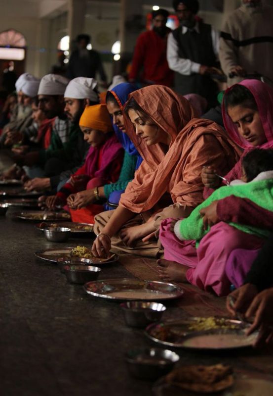 Aishwarya shoots at the Golden temple for Sarbjit biopic