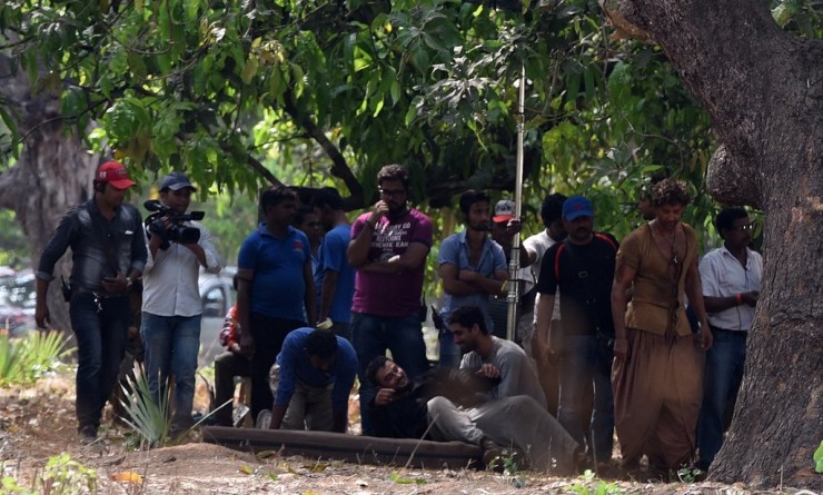 Hrithik Roshan on the sets of Mohenjo Daro