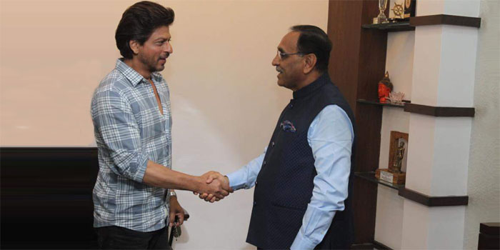 Shahrukh Khan meets Gujarat's Chief Minister Vijay Rupani